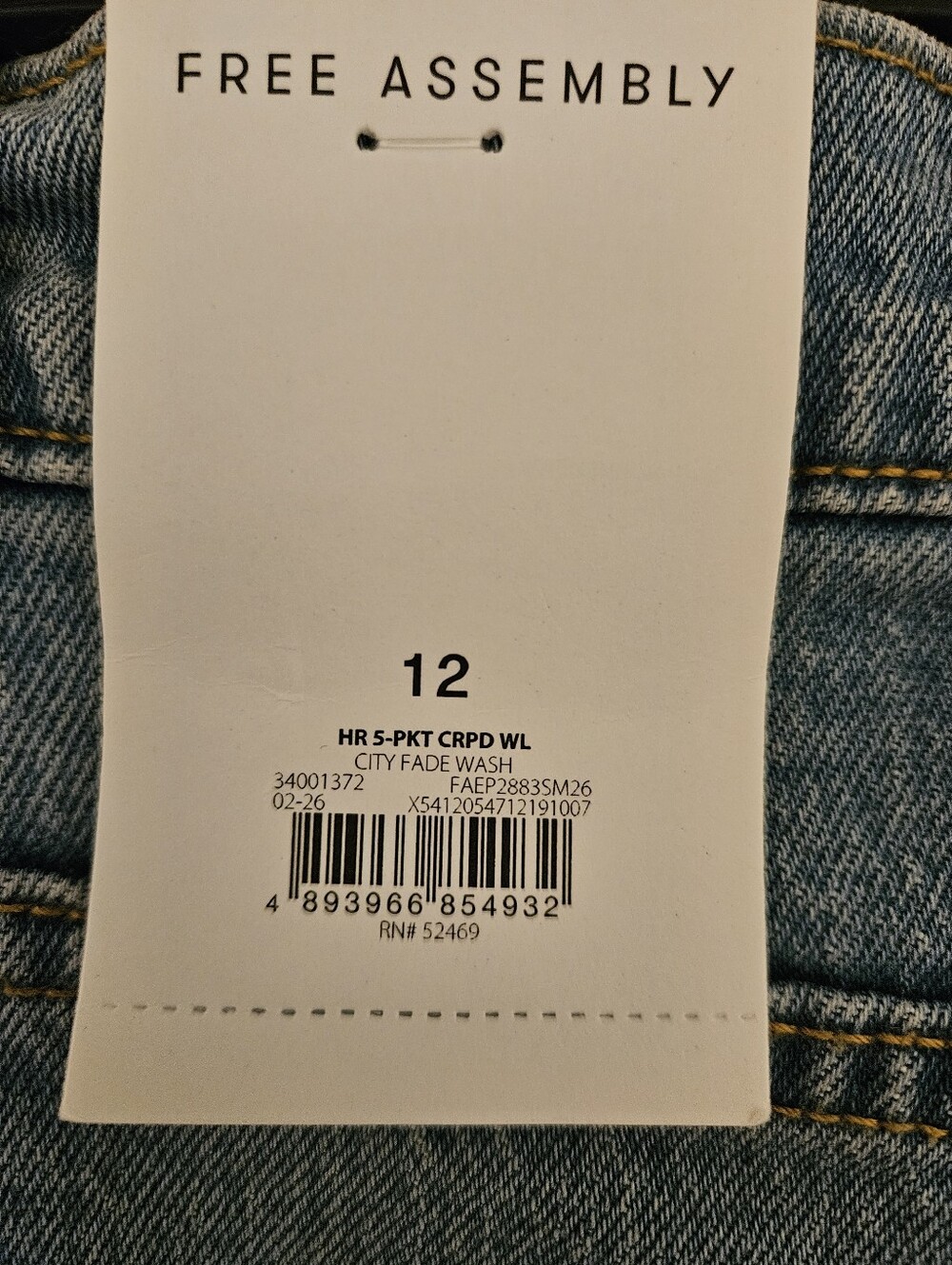 NWT Free Assembly Women's High Rise Cropped Wide Leg Jeans, Size 12 Light Wash - Picture 3 of 5